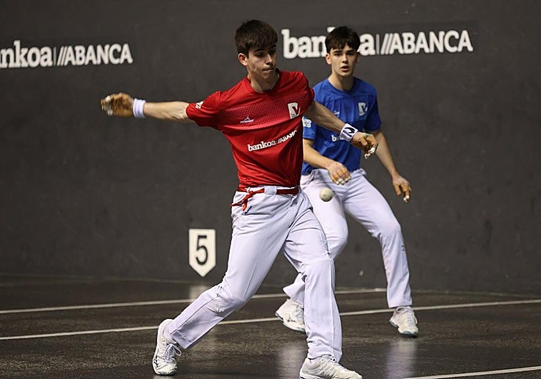 El vendaval de Altzo sopla fuerte en el Atano III